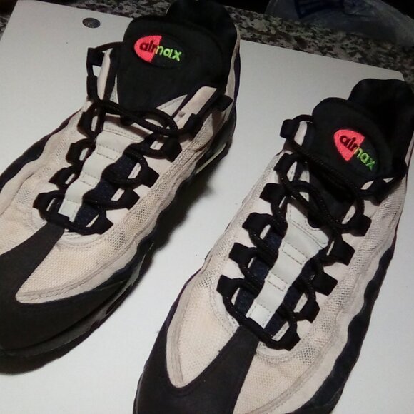 Nike Air Max - Picture 1 of 9